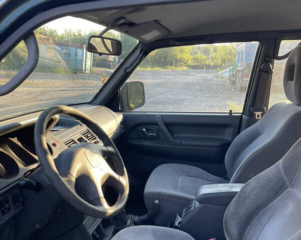 Зелений Міцубісі Паджеро, об'ємом двигуна 2.5 л та пробігом 172 тис. км за 5800 $, фото 2 на Automoto.ua