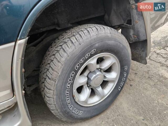 Зеленый Мицубиси Паджеро, объемом двигателя 2.5 л и пробегом 180 тыс. км за 6499 $, фото 12 на Automoto.ua