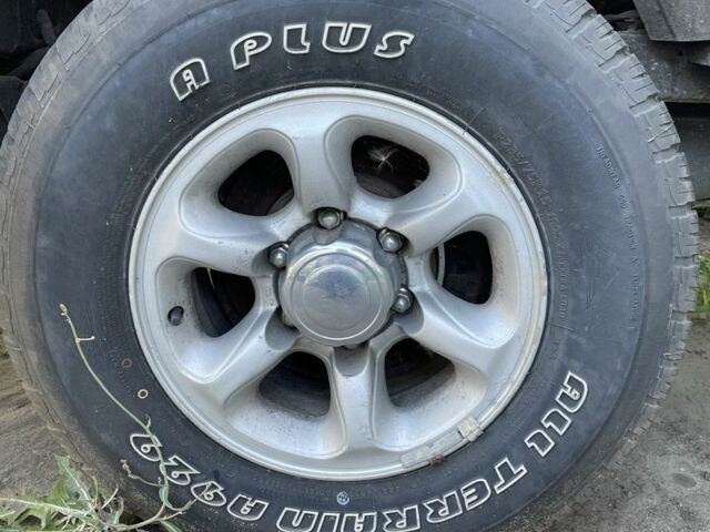 Зеленый Мицубиси Паджеро, объемом двигателя 2.5 л и пробегом 173 тыс. км за 5966 $, фото 7 на Automoto.ua