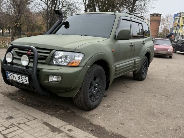 Зеленый Мицубиси Паджеро, объемом двигателя 3.2 л и пробегом 250 тыс. км за 6200 $, фото 1 на Automoto.ua