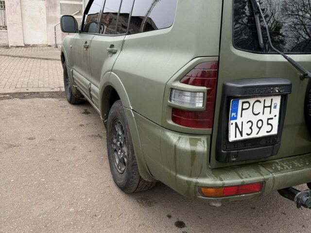 Зеленый Мицубиси Паджеро, объемом двигателя 3.2 л и пробегом 250 тыс. км за 6200 $, фото 3 на Automoto.ua