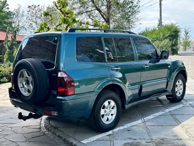 Зелений Міцубісі Паджеро, об'ємом двигуна 3.2 л та пробігом 150 тис. км за 4650 $, фото 4 на Automoto.ua