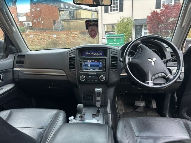 Мицубиси Паджеро 2007 в Яворове на Automoto.ua Зеленый Мицубиси Паджеро, объемом двигателя 3.2 л и пробегом 160 тыс. км за 6403 $, фото 5 на Automoto.ua