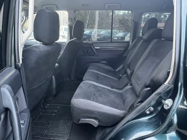 Зеленый Мицубиси Паджеро, объемом двигателя 3.2 л и пробегом 220 тыс. км за 7200 $, фото 13 на Automoto.ua