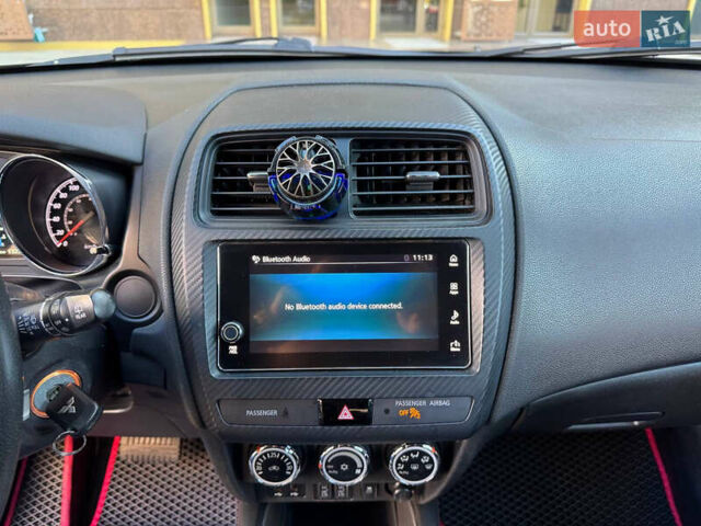 Черный Мицубиси РВР, объемом двигателя 2.36 л и пробегом 130 тыс. км за 13900 $, фото 18 на Automoto.ua