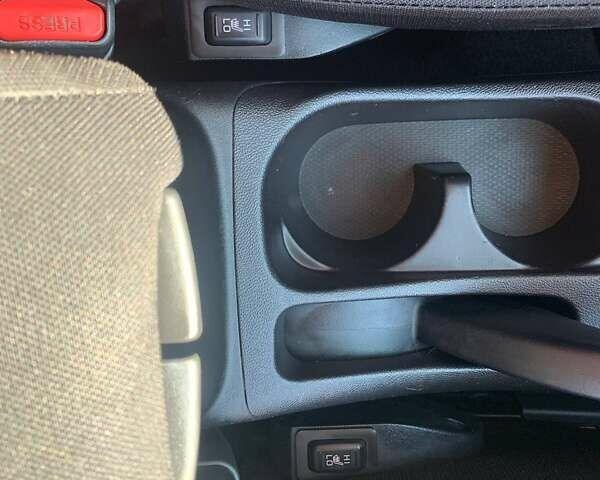 Серый Мицубиси РВР, объемом двигателя 2 л и пробегом 180 тыс. км за 11200 $, фото 26 на Automoto.ua