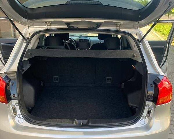 Серый Мицубиси РВР, объемом двигателя 2 л и пробегом 180 тыс. км за 11200 $, фото 16 на Automoto.ua