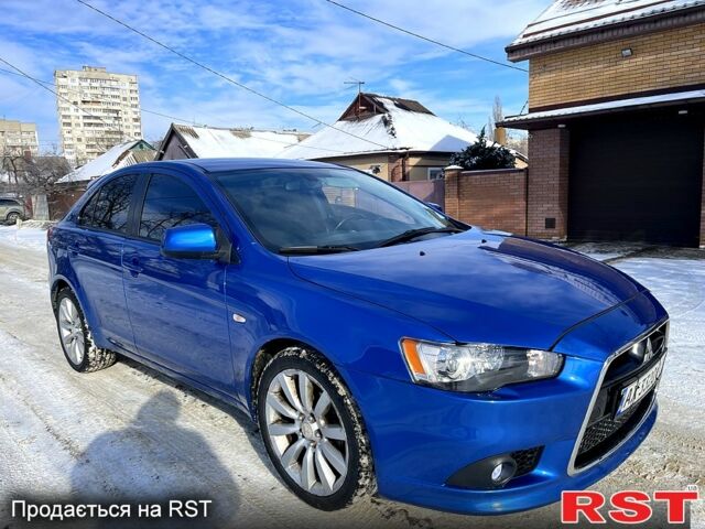 Синий Мицубиси Раллиарт, объемом двигателя 2 л и пробегом 19800 тыс. км за 10000 $, фото 4 на Automoto.ua