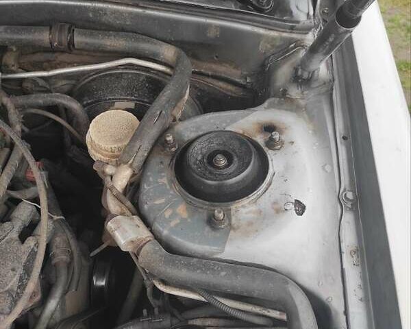 Серый Мицубиси Сигма, объемом двигателя 3 л и пробегом 366 тыс. км за 1700 $, фото 11 на Automoto.ua