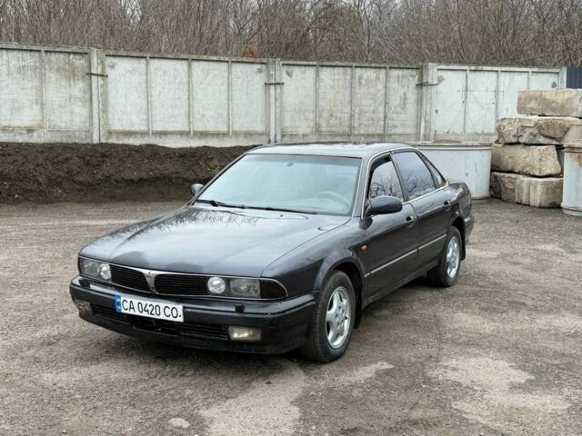 Серый Мицубиси Сигма, объемом двигателя 3 л и пробегом 185 тыс. км за 1550 $, фото 1 на Automoto.ua