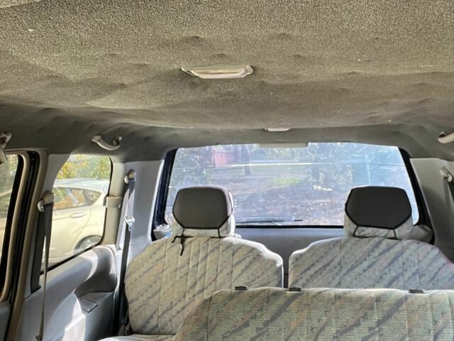 Мицубиси Спейс Гир 1998 в Никополе на Automoto.ua Синий Мицубиси Спейс Гир, объемом двигателя 2 л и пробегом 365 тыс. км за 2143 $, фото 2 на Automoto.ua