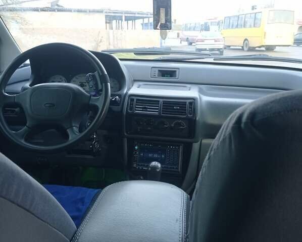 Синій Міцубісі Спейс Раннер, об'ємом двигуна 1.8 л та пробігом 390 тис. км за 2700 $, фото 9 на Automoto.ua