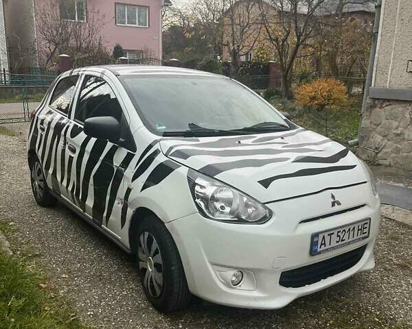 Білий Міцубісі Спейс Стар, об'ємом двигуна 1 л та пробігом 159 тис. км за 5225 $, фото 11 на Automoto.ua