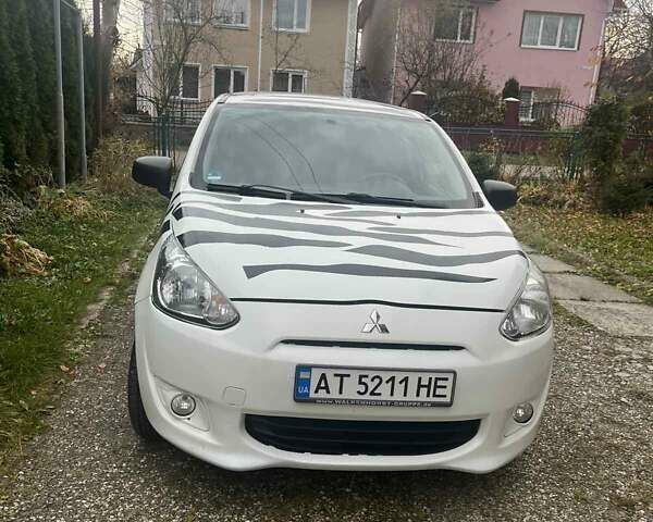 Білий Міцубісі Спейс Стар, об'ємом двигуна 1 л та пробігом 159 тис. км за 5225 $, фото 9 на Automoto.ua