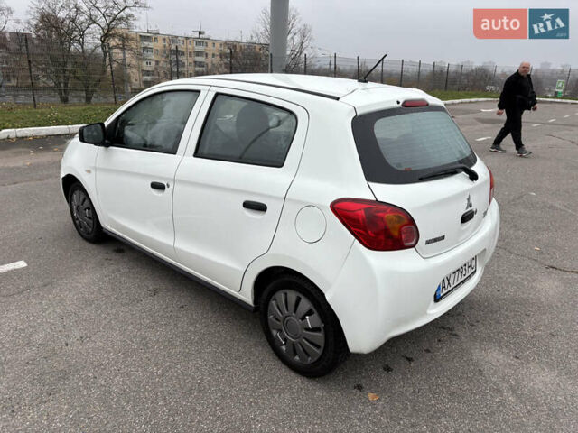 Білий Міцубісі Спейс Стар, об'ємом двигуна 1 л та пробігом 72 тис. км за 5600 $, фото 5 на Automoto.ua