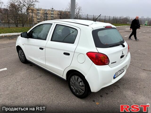 Білий Міцубісі Спейс Стар, об'ємом двигуна 1 л та пробігом 72 тис. км за 5600 $, фото 8 на Automoto.ua