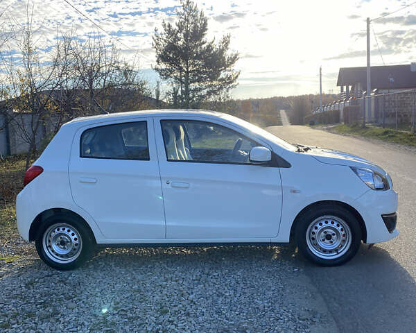 Белый Мицубиси Спейс Стар, объемом двигателя 1 л и пробегом 147 тыс. км за 6950 $, фото 8 на Automoto.ua