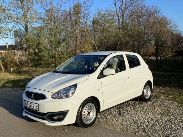 Белый Мицубиси Спейс Стар, объемом двигателя 1 л и пробегом 147 тыс. км за 6950 $, фото 2 на Automoto.ua