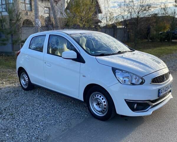 Белый Мицубиси Спейс Стар, объемом двигателя 1 л и пробегом 147 тыс. км за 6950 $, фото 10 на Automoto.ua