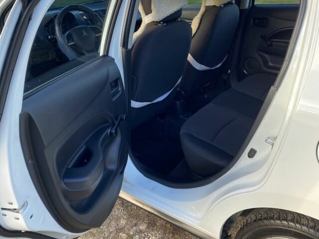 Белый Мицубиси Спейс Стар, объемом двигателя 1 л и пробегом 147 тыс. км за 6950 $, фото 13 на Automoto.ua