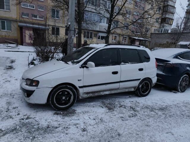 Белый Мицубиси Спейс Стар, объемом двигателя 1.6 л и пробегом 251 тыс. км за 2600 $, фото 1 на Automoto.ua