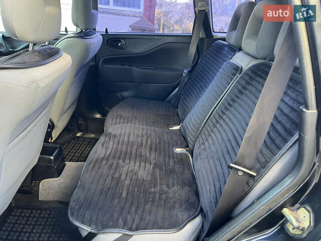 Чорний Міцубісі Спейс Стар, об'ємом двигуна 1.6 л та пробігом 300 тис. км за 2750 $, фото 32 на Automoto.ua