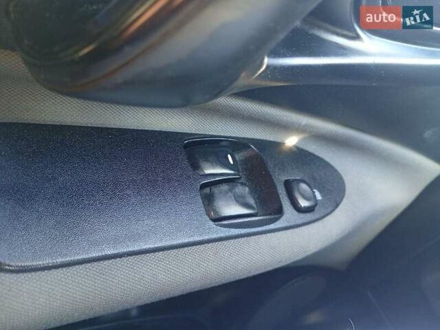 Фиолетовый Мицубиси Спейс Стар, объемом двигателя 1.58 л и пробегом 240 тыс. км за 3500 $, фото 10 на Automoto.ua