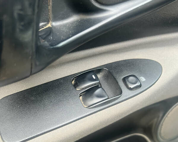 Коричневий Міцубісі Спейс Стар, об'ємом двигуна 1.6 л та пробігом 260 тис. км за 3400 $, фото 13 на Automoto.ua