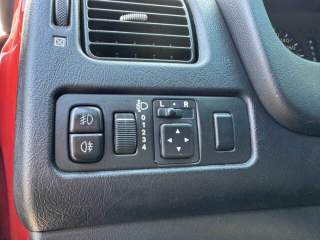 Мицубиси Спейс Стар 2002 в Днепре (Днепропетровске) на Automoto.ua Красный Мицубиси Спейс Стар, объемом двигателя 1.6 л и пробегом 177 тыс. км за 5200 $, фото 12 на Automoto.ua