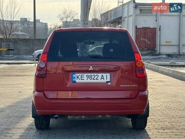 Красный Мицубиси Спейс Стар, объемом двигателя 1.59 л и пробегом 177 тыс. км за 5200 $, фото 4 на Automoto.ua