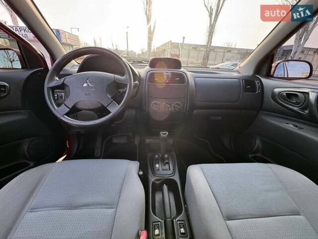 Червоний Міцубісі Спейс Стар, об'ємом двигуна 1.59 л та пробігом 177 тис. км за 5200 $, фото 7 на Automoto.ua