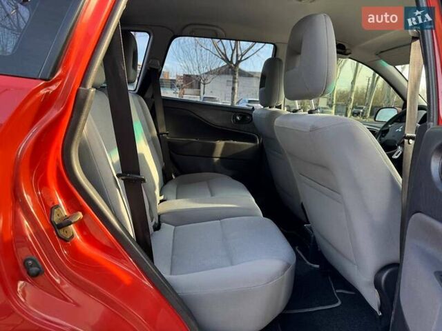 Червоний Міцубісі Спейс Стар, об'ємом двигуна 1.59 л та пробігом 177 тис. км за 5200 $, фото 14 на Automoto.ua