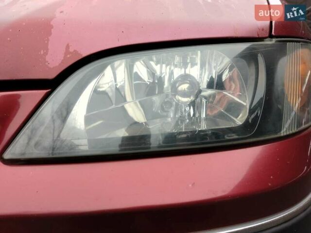 Красный Мицубиси Спейс Стар, объемом двигателя 1.83 л и пробегом 295 тыс. км за 3500 $, фото 13 на Automoto.ua