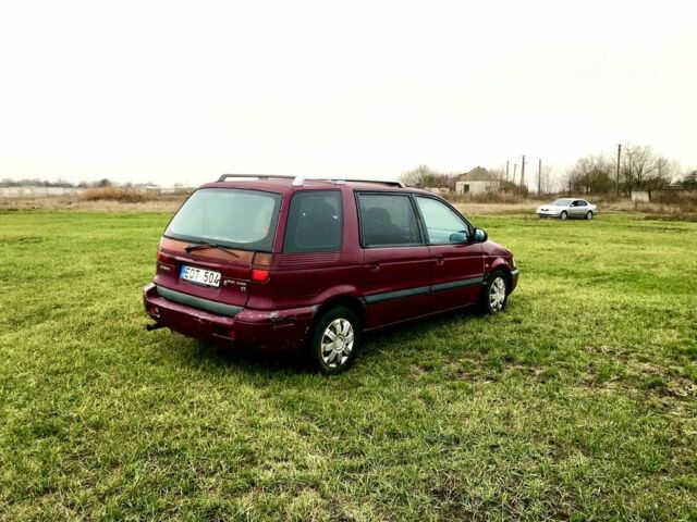 Красный Мицубиси Спейс Стар, объемом двигателя 2 л и пробегом 400 тыс. км за 900 $, фото 2 на Automoto.ua