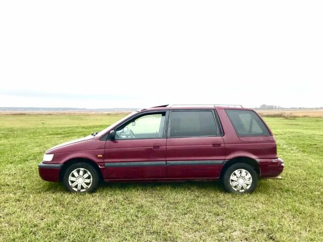 Красный Мицубиси Спейс Стар, объемом двигателя 2 л и пробегом 400 тыс. км за 900 $, фото 9 на Automoto.ua