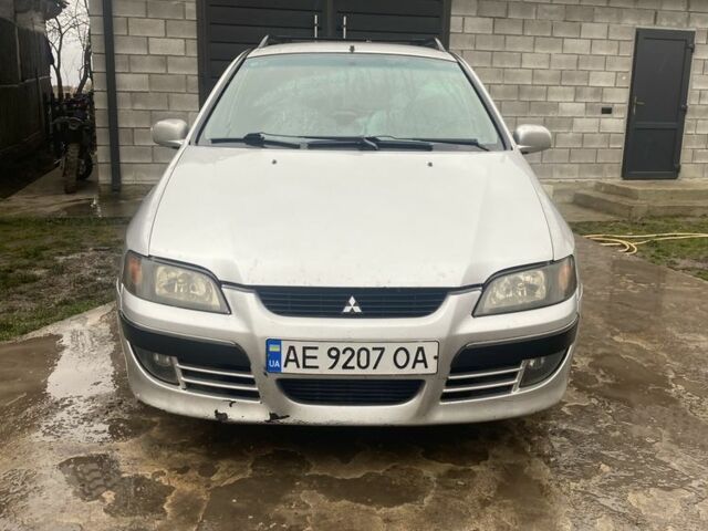Серый Мицубиси Спейс Стар, объемом двигателя 1.6 л и пробегом 300 тыс. км за 2450 $, фото 4 на Automoto.ua