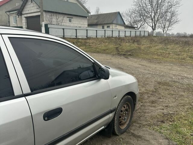 Серый Мицубиси Спейс Стар, объемом двигателя 1.6 л и пробегом 3 тыс. км за 3500 $, фото 5 на Automoto.ua