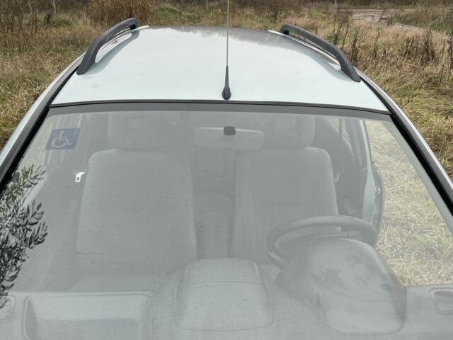 Серый Мицубиси Спейс Стар, объемом двигателя 1.6 л и пробегом 295 тыс. км за 2750 $, фото 15 на Automoto.ua