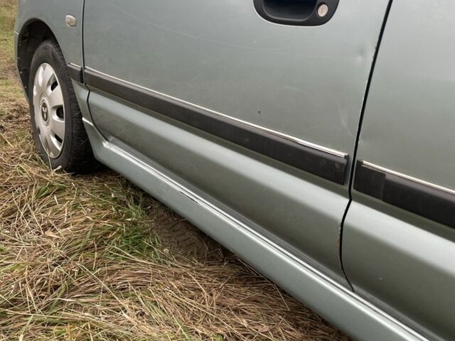 Серый Мицубиси Спейс Стар, объемом двигателя 1.6 л и пробегом 295 тыс. км за 2750 $, фото 7 на Automoto.ua