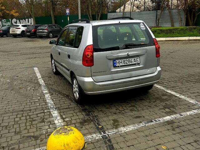 Сірий Міцубісі Спейс Стар, об'ємом двигуна 1.6 л та пробігом 295 тис. км за 3500 $, фото 2 на Automoto.ua