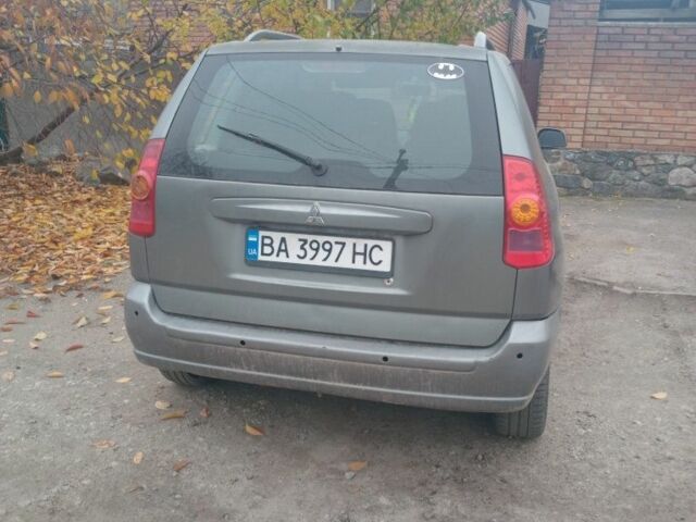 Серый Мицубиси Спейс Стар, объемом двигателя 1.6 л и пробегом 390 тыс. км за 1700 $, фото 2 на Automoto.ua