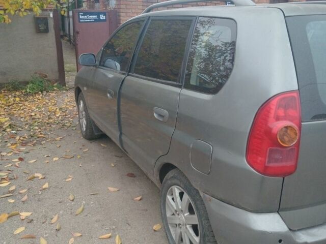 Серый Мицубиси Спейс Стар, объемом двигателя 1.6 л и пробегом 390 тыс. км за 1700 $, фото 3 на Automoto.ua