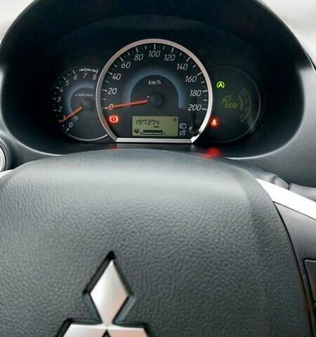 Серый Мицубиси Спейс Стар, объемом двигателя 1.19 л и пробегом 198 тыс. км за 6000 $, фото 10 на Automoto.ua