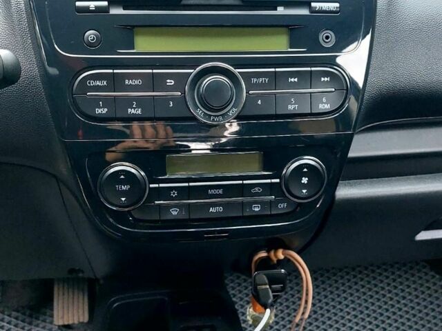 Серый Мицубиси Спейс Стар, объемом двигателя 1.2 л и пробегом 198 тыс. км за 6000 $, фото 5 на Automoto.ua