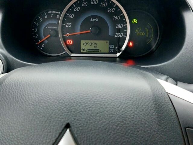 Серый Мицубиси Спейс Стар, объемом двигателя 1.2 л и пробегом 198 тыс. км за 6000 $, фото 4 на Automoto.ua