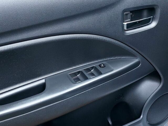 Серый Мицубиси Спейс Стар, объемом двигателя 1.2 л и пробегом 198 тыс. км за 6000 $, фото 9 на Automoto.ua