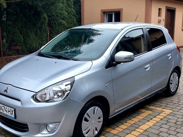 Серый Мицубиси Спейс Стар, объемом двигателя 1.2 л и пробегом 198 тыс. км за 6000 $, фото 1 на Automoto.ua