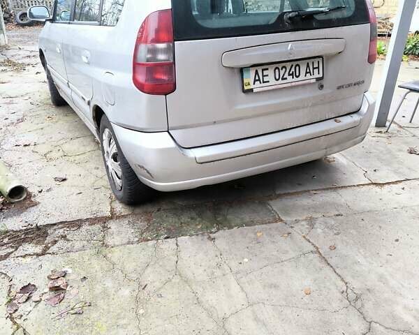 Серый Мицубиси Спейс Стар, объемом двигателя 1.6 л и пробегом 430 тыс. км за 2354 $, фото 1 на Automoto.ua