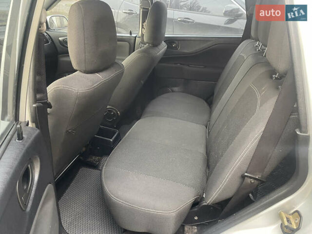 Серый Мицубиси Спейс Стар, объемом двигателя 1.58 л и пробегом 180 тыс. км за 3700 $, фото 5 на Automoto.ua