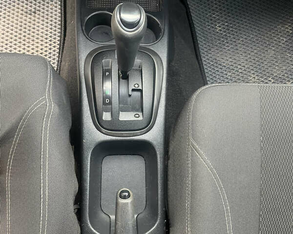 Серый Мицубиси Спейс Стар, объемом двигателя 1.58 л и пробегом 180 тыс. км за 3700 $, фото 9 на Automoto.ua